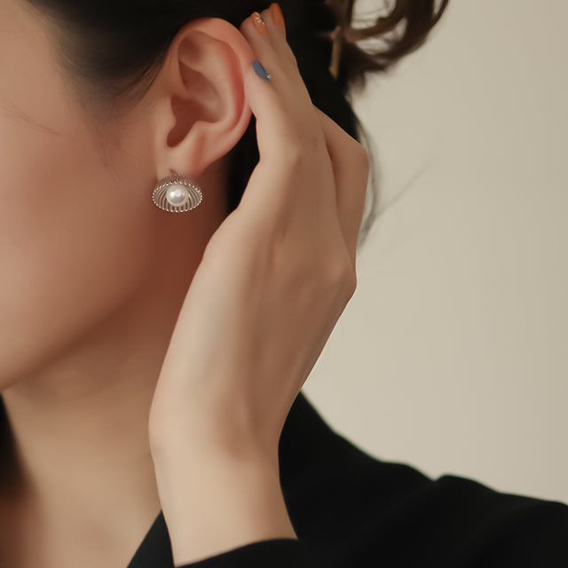 Ear tops for ladies.