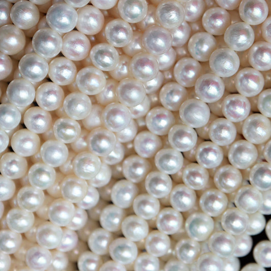 Freshwater 8-9 mm Dazzling Round Pearl Beads #7